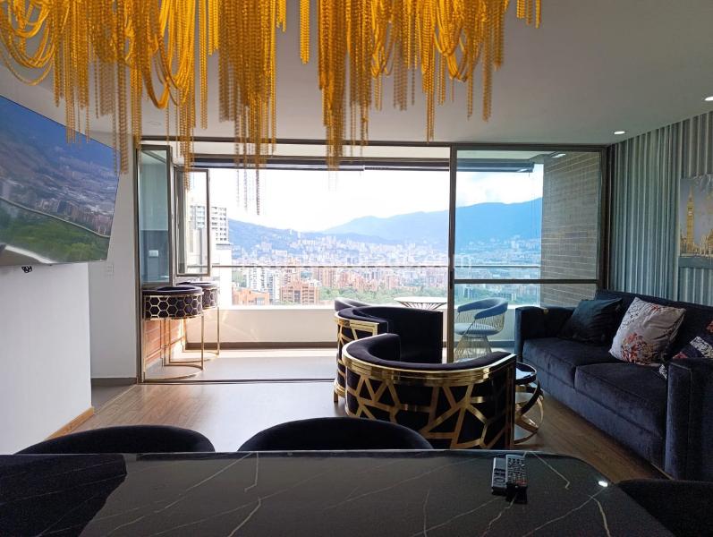 2BR Apartment in El Poblado Closed Unit with Pool & Gym