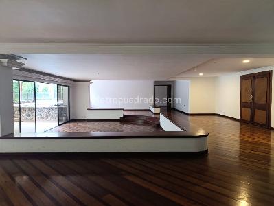 Apartamento en venta en El Poblado, Medellín · foto 2 de 20