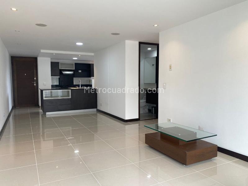 2BR Apartment with Study in El Poblado - 2