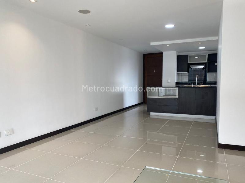 2BR Apartment with Study in El Poblado - 3