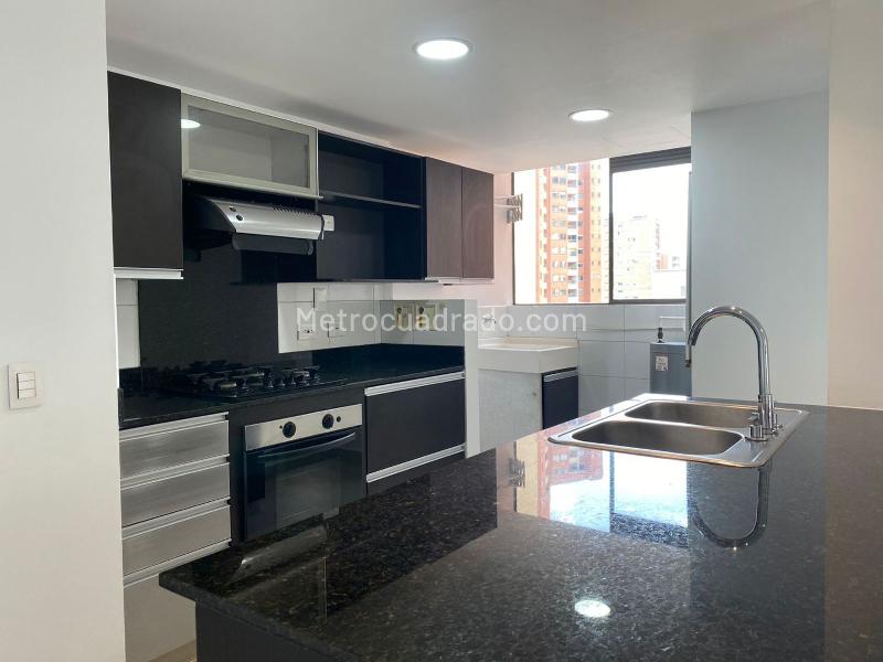 2BR Apartment with Study in El Poblado - 6
