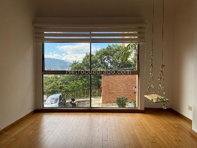 Casa de 3 alcobas en venta en Sabaneta, Sabaneta, 285 m² · foto 16 de 20