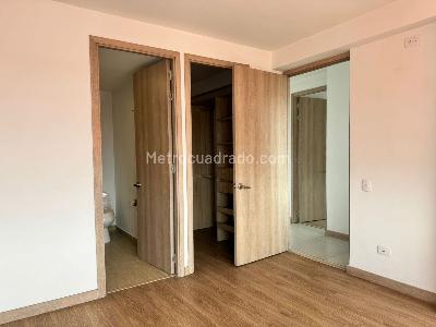 Apartamento de 3 alcobas en arriendo en Castropol, Medellín, 106 m² · foto 11 de 14