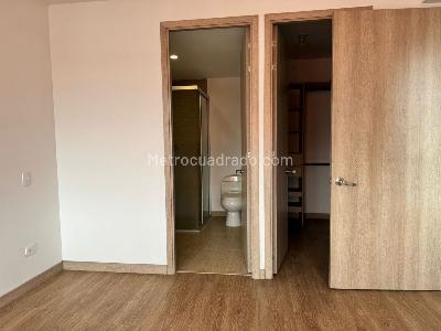 Apartamento de 3 alcobas en arriendo en Castropol, Medellín, 106 m² · foto 12 de 14
