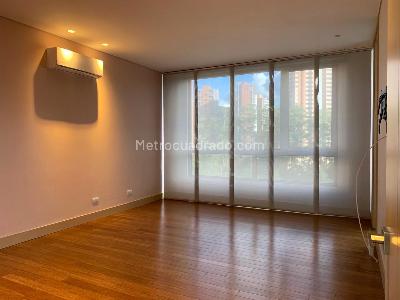 Apartamento en venta en El Poblado, Medellín · foto 11 de 20