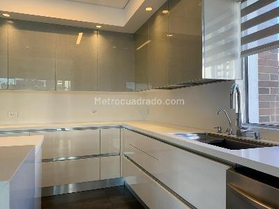 Apartamento en venta en El Poblado, Medellín · foto 8 de 20