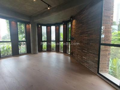 Apartamento de 2 alcobas en venta en El Poblado, Medellín, 203 m² · foto 13 de 20