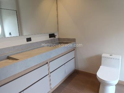 Apartamento de 2 alcobas en venta en El Poblado, Medellín, 203 m² · foto 20 de 20