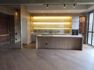 Apartamento de 2 alcobas en venta en El Poblado, Medellín, 203 m² · foto 4 de 20