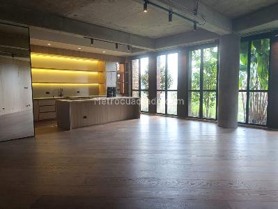 Apartamento de 2 alcobas en venta en El Poblado, Medellín, 203 m² · foto 5 de 20