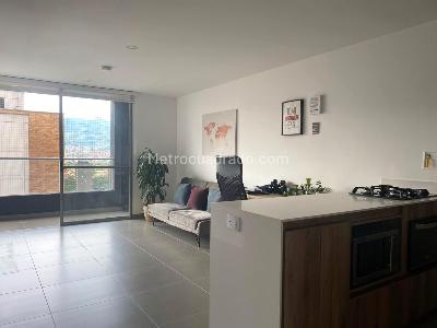 Apartamento de 1 alcoba en arriendo en El Poblado, Medellín, 55 m² · foto 4 de 13