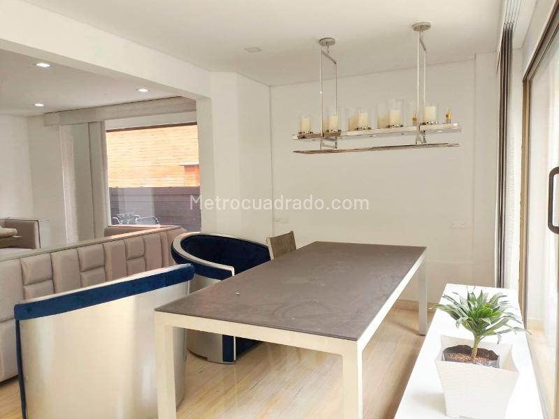 Casa de 3 Alcobas y 3 Baños en El Poblado (Unidad Cerrada) - 4