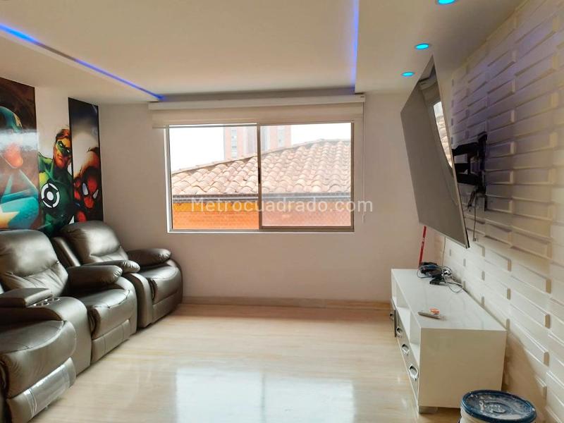 Casa de 3 Alcobas y 3 Baños en El Poblado (Unidad Cerrada) - 7