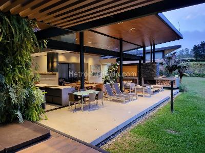 Casa de 3 alcobas en venta en Envigado, Envigado, 380 m² · foto 10 de 16