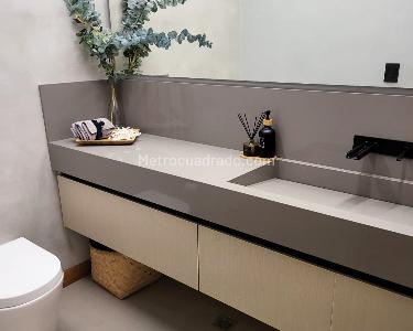 Casa de 3 alcobas en venta en Envigado, Envigado, 380 m² · foto 8 de 16