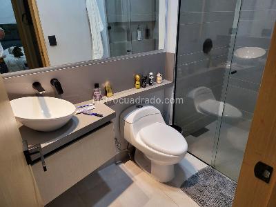 Casa de 3 alcobas en venta en Envigado, Envigado, 380 m² · foto 9 de 16