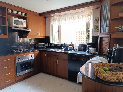 Casa de 3 alcobas en venta en El Poblado, Medellín, 345 m² · foto 5 de 19