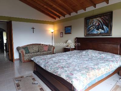 Casa de 3 alcobas en venta en El Poblado, Medellín, 345 m² · foto 8 de 19