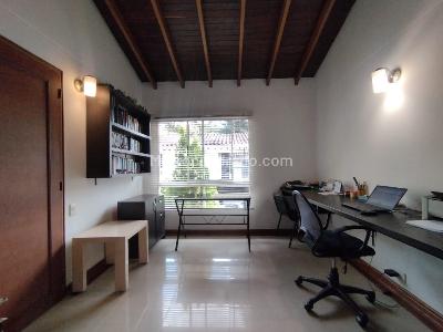 Casa en arriendo en El Poblado, Medellín · foto 7 de 18