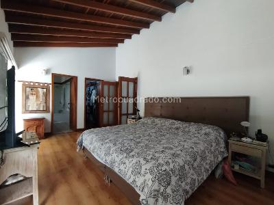 Casa en arriendo en El Poblado, Medellín · foto 8 de 18