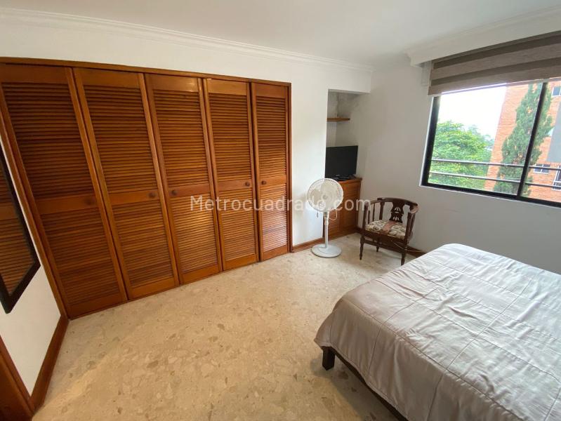 Cozy 1BR Studio Apartment Near Metro in El Poblado - 9