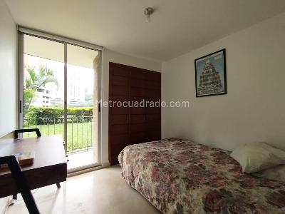 Apartamento de 2 alcobas en arriendo en El Poblado, Medellín, 75 m² · foto 10 de 14