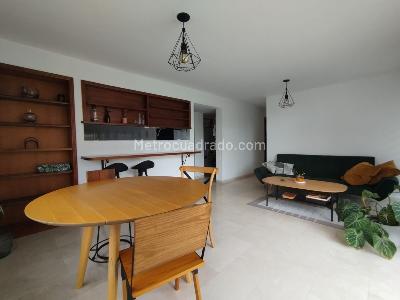 Apartamento de 2 alcobas en arriendo en El Poblado, Medellín, 75 m² · foto 2 de 14