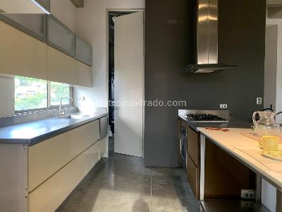 Apartamento de 1 alcoba en venta en El Poblado, Medellín, 110 m² · foto 7 de 16