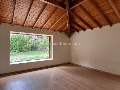 Casa de 5 alcobas en venta en Llanogrande, Rionegro, 400 m² · foto 10 de 16