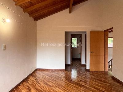 Casa de 5 alcobas en venta en Llanogrande, Rionegro, 400 m² · foto 11 de 16