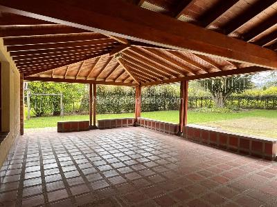 Casa de 5 alcobas en venta en Llanogrande, Rionegro, 400 m² · foto 14 de 16