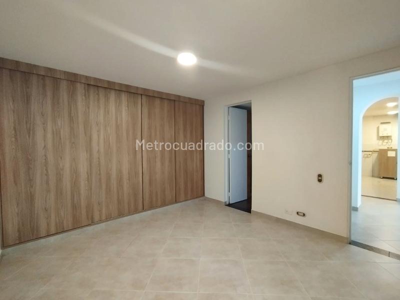 3BR Apartment for Rent in El Poblado with Balcony and Covered Linear Parking - 7