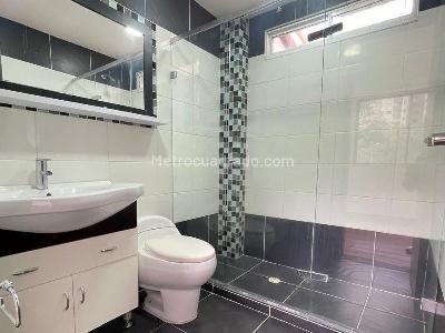 Casa de 3 alcobas en venta en Sabaneta, Sabaneta, 380 m² · foto 13 de 15