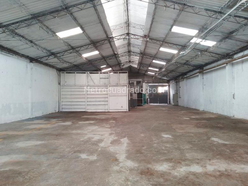 Bodega en Arriendo, EL POBLADO, Medellín - Widok 2
