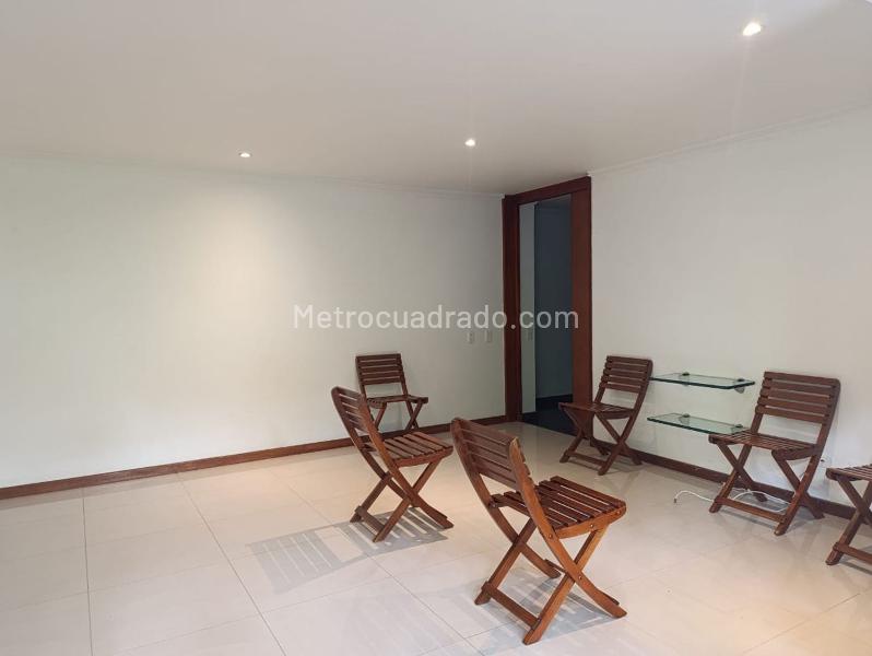 1BR Apartment with 2 Baths and Terrace in El Poblado - 7