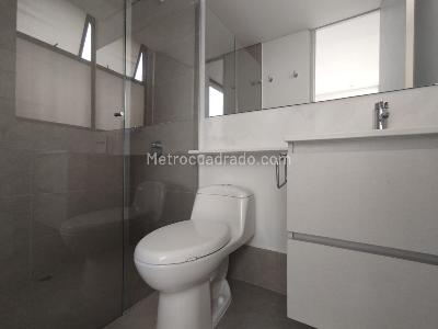 Apartamento de 2 alcobas en venta en El Poblado, Medellín, 91 m² · foto 13 de 14