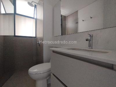 Apartamento de 2 alcobas en venta en El Poblado, Medellín, 91 m² · foto 14 de 14