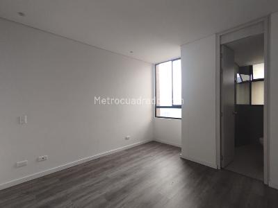 Apartamento de 2 alcobas en venta en El Poblado, Medellín, 91 m² · foto 9 de 14