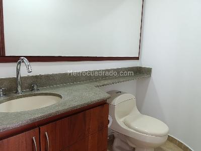 Apartamento de 3 alcobas en arriendo en Los Balsos, Medellín, 150 m² · foto 17 de 20