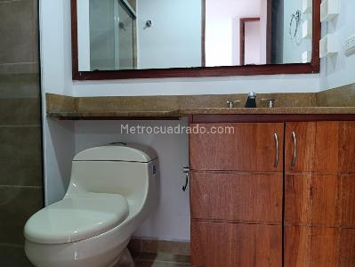 Apartamento de 3 alcobas en arriendo en Los Balsos, Medellín, 150 m² · foto 19 de 20