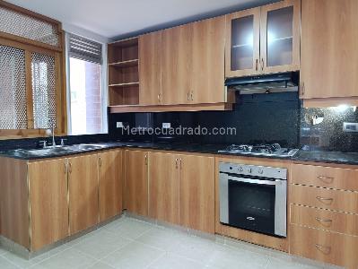 Apartamento de 3 alcobas en arriendo en Los Balsos, Medellín, 150 m² · foto 6 de 20