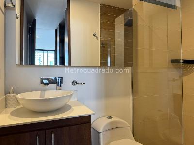 Apartamento de 1 alcoba en arriendo en El Poblado, Medellín, 62 m² · foto 10 de 11