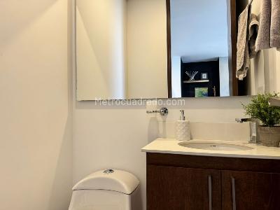 Apartamento de 1 alcoba en arriendo en El Poblado, Medellín, 62 m² · foto 9 de 11