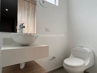Casa de 3 alcobas en arriendo en Ronegro, Rionegro, 165 m² · foto 13 de 14