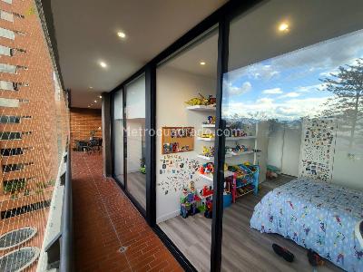 Apartamento de 3 alcobas en venta en Los Naranjos, Medellín, 120 m² · foto 17 de 20