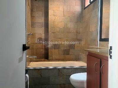 Apartamento de 3 alcobas en venta en Los Naranjos, Medellín, 120 m² · foto 18 de 20
