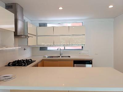 Apartamento de 2 alcobas en arriendo en Los Balsos, Medellín, 114 m² · foto 7 de 17