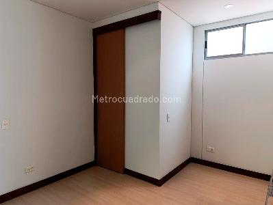 Apartamento de 2 alcobas en arriendo en Los Balsos, Medellín, 114 m² · foto 8 de 17