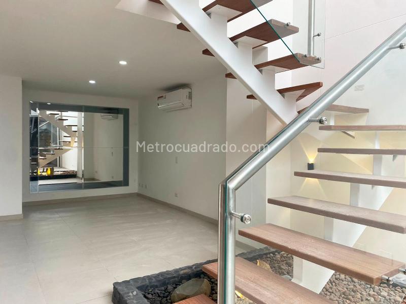 2BR House in LLANOGRANDE (162 m²) - 2