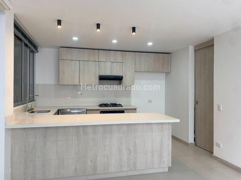 2BR House in LLANOGRANDE (162 m²) - 4